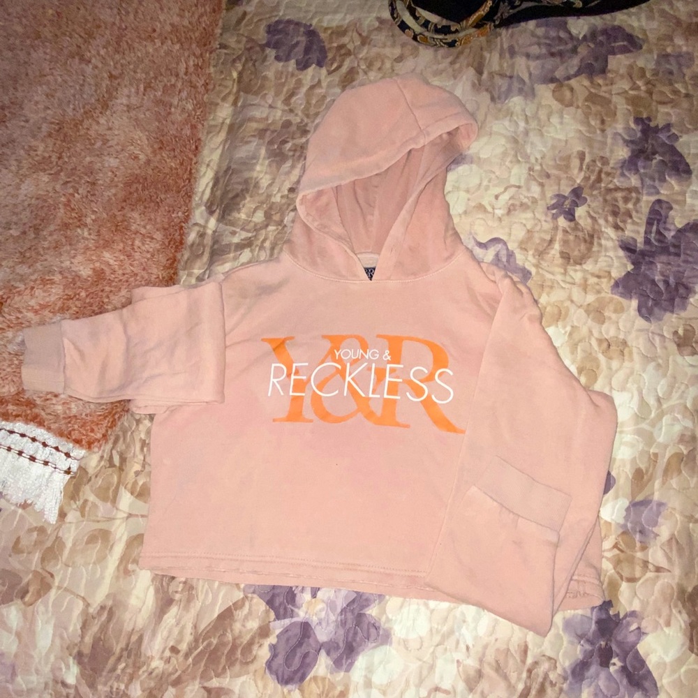 Cropped hoodie